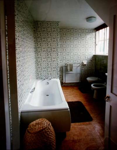 Photograph of a bathroom in Hampstead, 1974