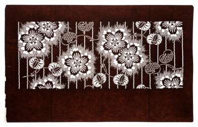 ‘Sakura’ (Cherry Blossom) pattern powdered with snow rings, with vine stripes and ‘Aoi’ (Hollyhock) leaf pattern