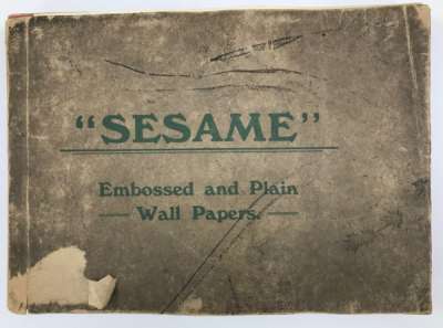 “Sesame” embossed and plain wall papers